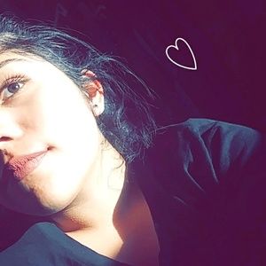 Meet your Posher, Lucero